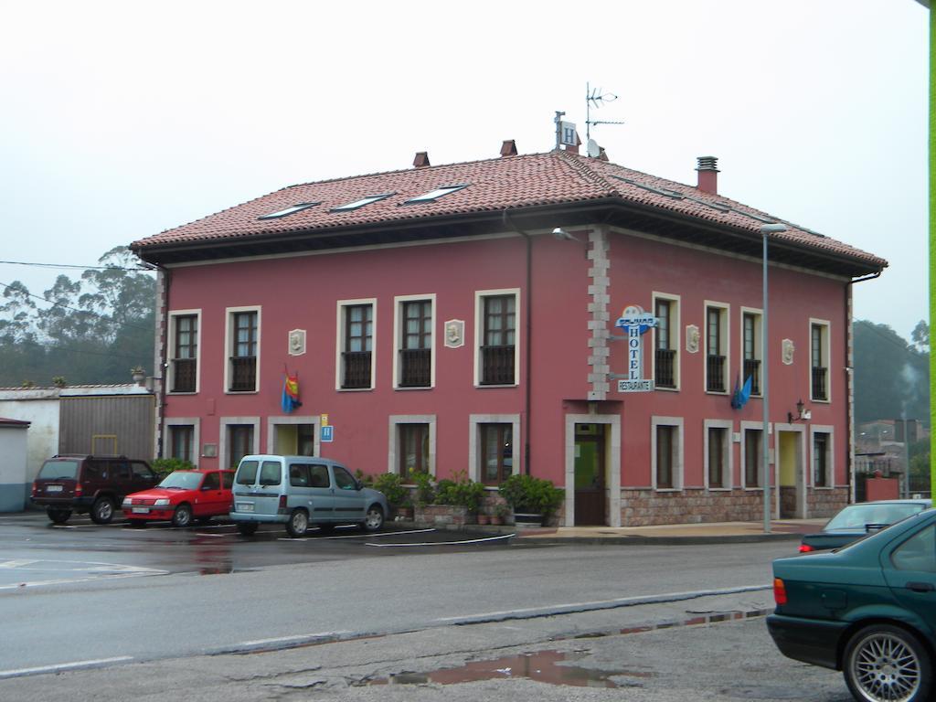 Hotel Solymar Bricia Екстериор снимка
